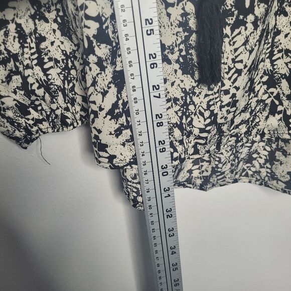 Hayden black cream abstract print tassel dolmen sleeve plus size top - Picture 6 of 6